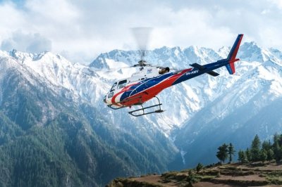 Шестима души загинаха при катастрофа с хеликоптер в Непал днес