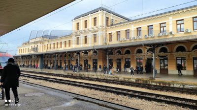 Променят движението и разписанието на влакове през Пловдив