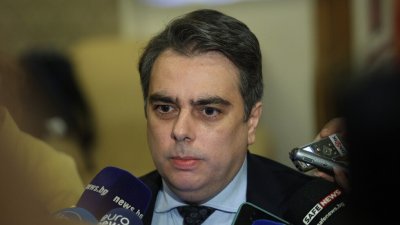 Министърът на финансите Асен Василев обяви че двете служебни правителства