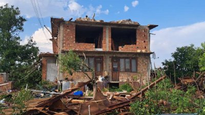 Търсят доброволци за разчистване след бурята в Опан