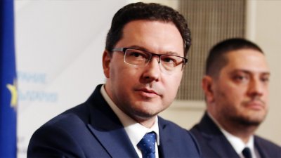 Даниел Митов от ГЕРБ определи президента Румен Радев като един
