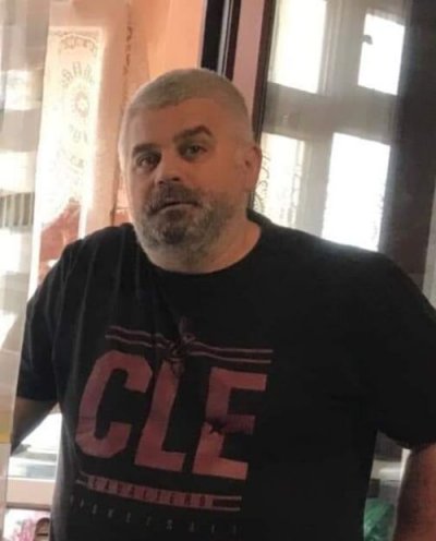 Издирват 46 годишен мъж от Хасково съобщиха от полицията Златко Дерменджиев е изчезнал на 13