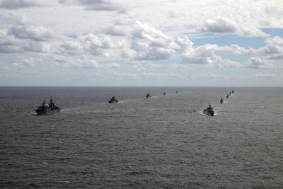 Китай заяви днес че е изпратил военноморски кораби в подготовка