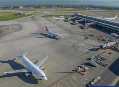 64 годишен мъж от Кипър почина на летище София след като слиза