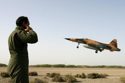 Иран провежда учение на своите ВВС