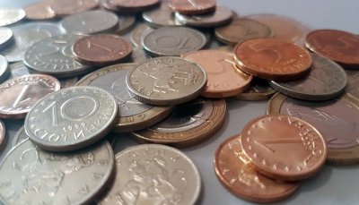 БНБ променя таксите за услуги с банкноти и монети от