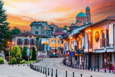 Институциите във Велико Търново проверяват причините за неприятни миризми на