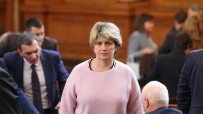 Весела Лечева беше преизбрана за председател на Българския стрелкови съюз