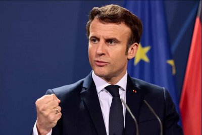 Макрон: Франция решително осъжда преврата в Нигер