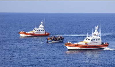 Гръцката брегова охрана залови 14 мигранти