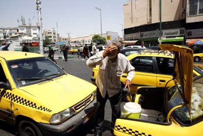 Иран обяви неработни дни заради безпрецедентните горещини