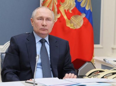 Путин настоява за увеличаване на производството на дронове