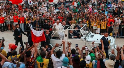 Папа Франциск завърши днес петдневната си визита в Португалия по