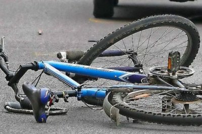 Тежък инцидент с велосипедист стана днес на бургаската улица Димитър