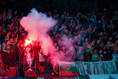 Районният съд във Варна наложи забрана за посещаване на футболни