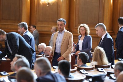Депутатите се скараха по време на разглеждането на първо гласуване