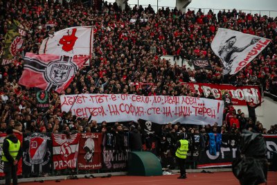 ЦСКА отрича за среща между Ганчев и феновете