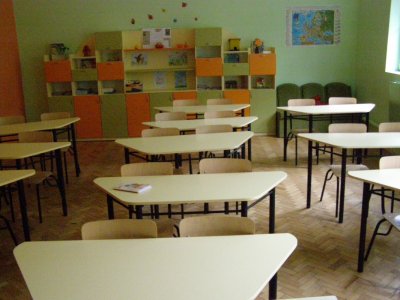 Ромските школа остават без учители 