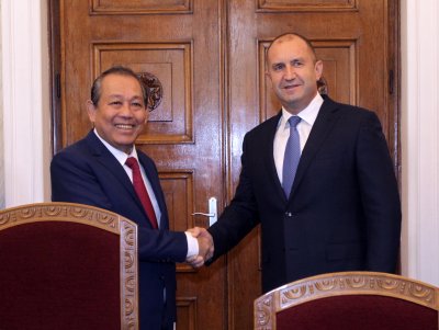 Радев: България и Виетнам ще обменят икономисти и IT специалисти