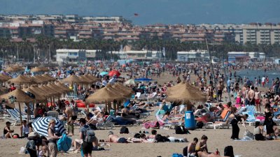 Над 45 градуса на места в Испания