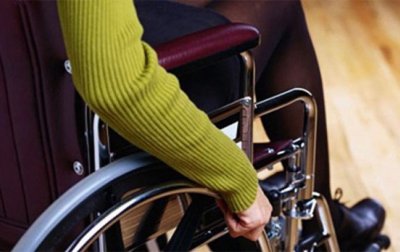 Жена с увреждания остана без пенсия заради грешка в решение