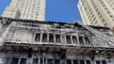 Запали се културен център в Истанбул  Новината съобщи Анадолската агенция Причината за пожара е неуставена Огянът