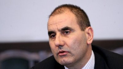 Цв. Цв.: Убиха Алексей Петров - значи няма държавност