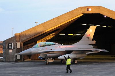 Норвегия е решила да дари на Украйна изтребители F 16 съобщи местният телевизионен