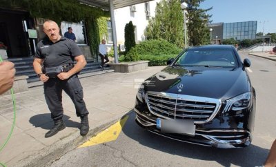 Васил Божков е преминал граничния контрол и е задържан Той