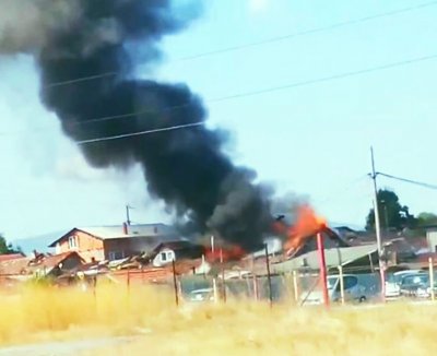 Пожар гори в жилищна постройка в квартал Филиповци  в София Това става ясно от публикации в