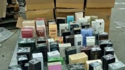 Спипаха близо 10 000 фалшиви парфюма и текстилни изделия на ТД Митница Русе