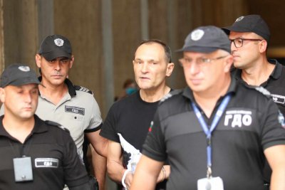 Хазартният бос Васил Божков който се прибра в България в петък