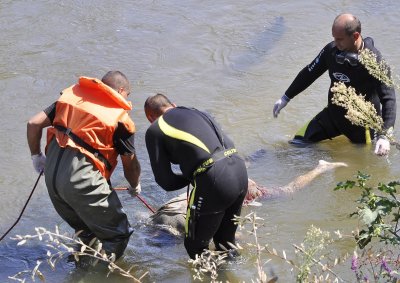 Тяло на мъж изплува на централния плаж във Варна  Било е