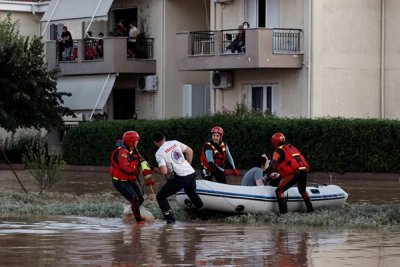 Жертвите на бедствието Даниел в Гърция станаха десет съобщи министърът