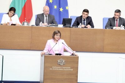 Нинова призова за изслушване на премиера и министъра на финансите във връзка с наводненията по Черноморието