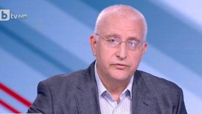Малинов: На президента трябва да се гледа като на почетен председател на "Възраждане"