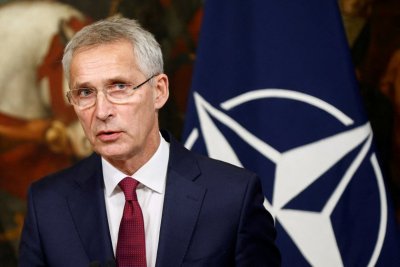 Столтенберг чака ръст от невижданите 8 на сто за отбрана на НАТО
