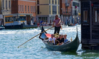 Венеция планира да въведе експериментална посетителска такса от 5 евро