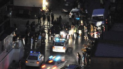 Официално: Осем арестувани и четирима ранени в Ботевград