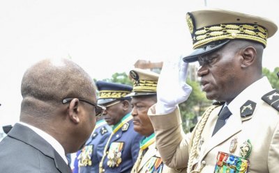 Водачът на военния преврат в Габон който свали президента Али