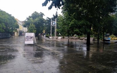 Община Бургас отмени концерт за Съединението заради пострадалите в Царево
