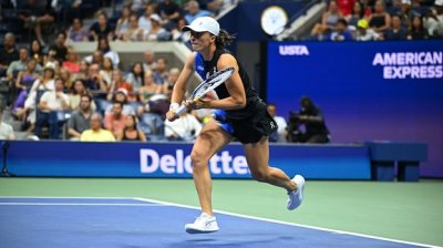 Шампионката на US Open от миналата година Ига Швьонтек приключи