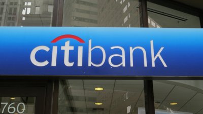 Руската дъщерна компания на "Ситигруп" спира банкоматите до края на годината