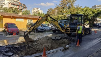 Аварии оставиха стотици без вода в Пловдив и региона