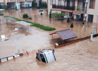 Близките на загиналите от потопа в Царево ще получат по 15 000 лева