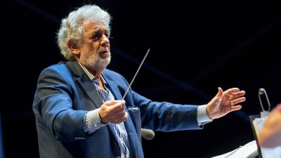 Пласидо Доминго няма да дирижира в Софийска опера заради контузия