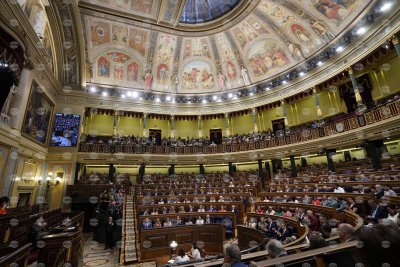 Скандал в Испания: Депутати напуснаха демонстративно парламента