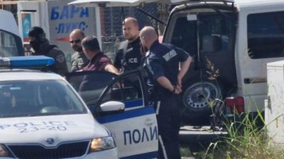 Повдигнаха обвинение на 49 годишния мъж който се барикадира в Стара Загора след