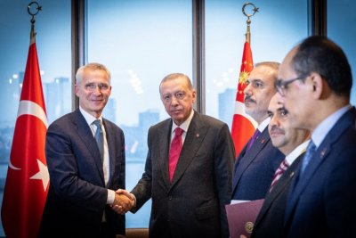 Президентът на Турция Реджеп Ердоган се срещна с генералния секретар на НАТО