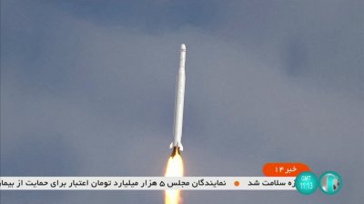 Иран заяви в сряда че успешно е изстрелял наблюдателен спътник